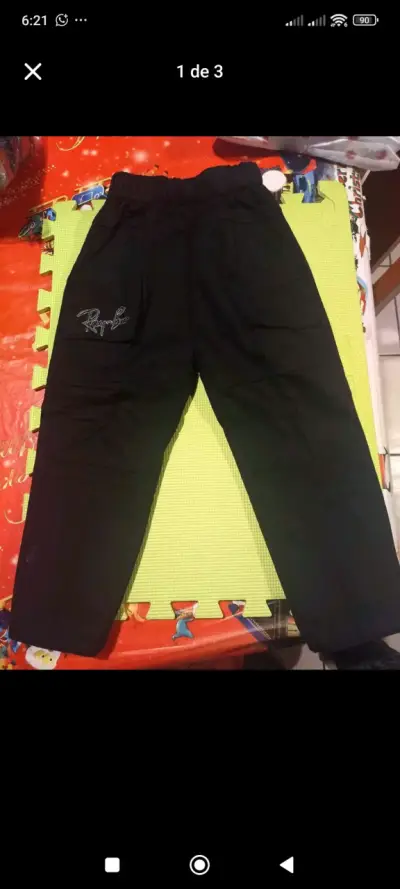Pantalones negros para niños con diseño bordado - miniatura 1