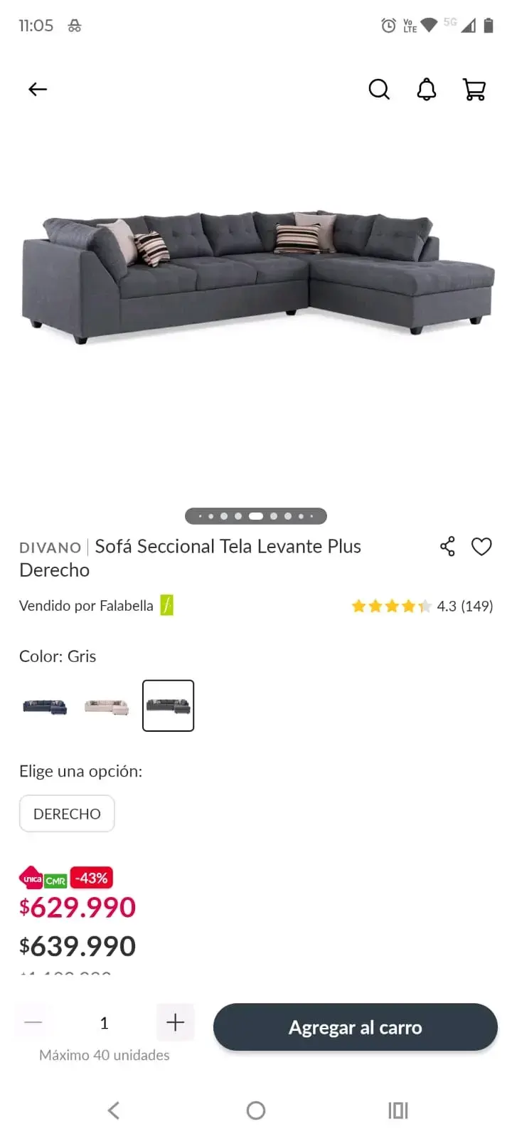 Sofá seccional gris con cojines decorativos - 5