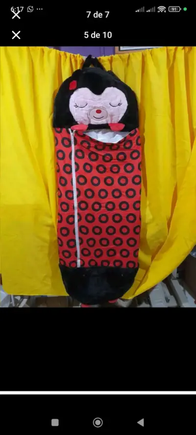 Saco de dormir infantil con diseño de muñeca - miniatura 1