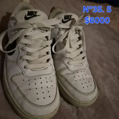Zapatillas Nike blancas talla 35.5 - miniatura 1