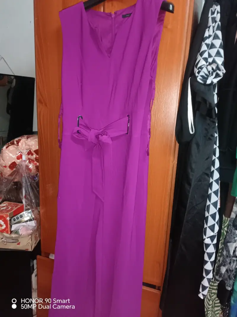 Vestido morado sin mangas con cinturón - 1