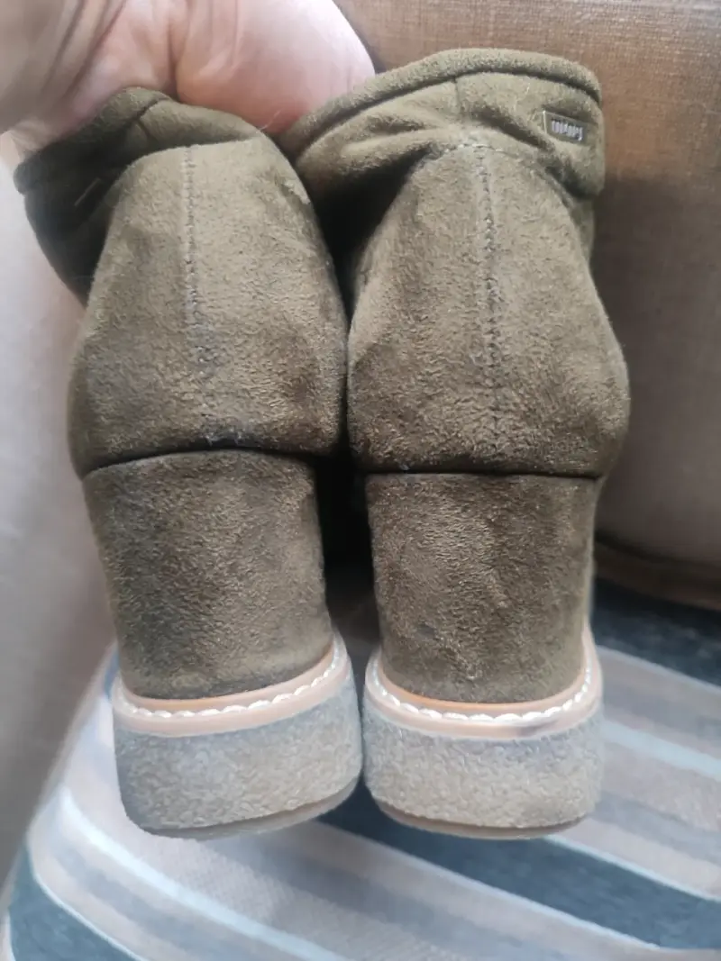 Botines de gamuza verde oliva con plataforma - 3