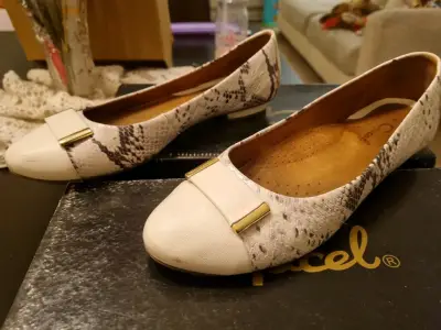 Zapatos planos de cuero con diseño de serpiente - miniatura 3