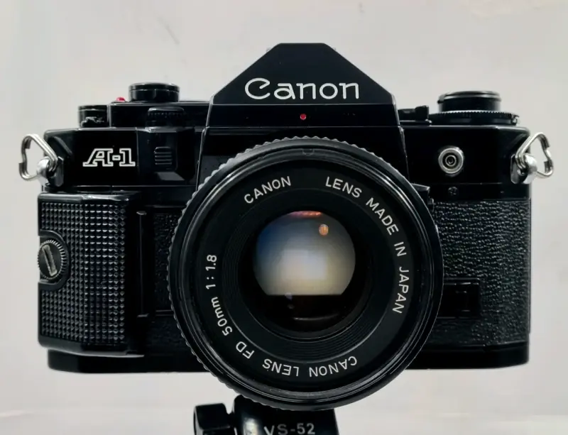 Cámara Canon A-1 con lente 50mm f/1.8 - 1