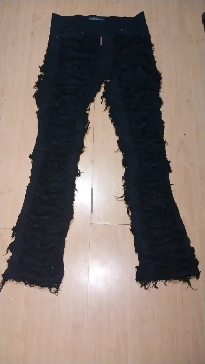 Jeans flared negros estilo moderno - 1