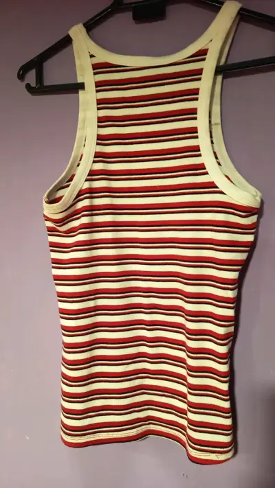Polera sin mangas a rayas multicolor - miniatura 2
