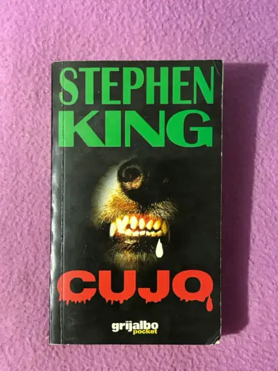 Libro 'Cujo' de Stephen King - Edición bolsillo - miniatura 1