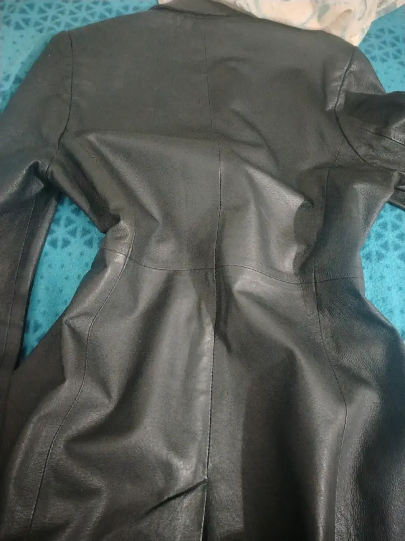 Abrigo de cuero negro elegante para mujer - 6