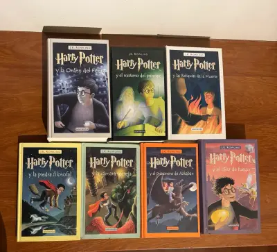 Colección completa de libros Harry Potter - miniatura 1
