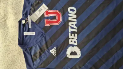 Camiseta Adidas U de Chile Betano azul - miniatura 1