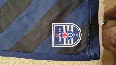 Camiseta Adidas U de Chile Betano azul - miniatura 3