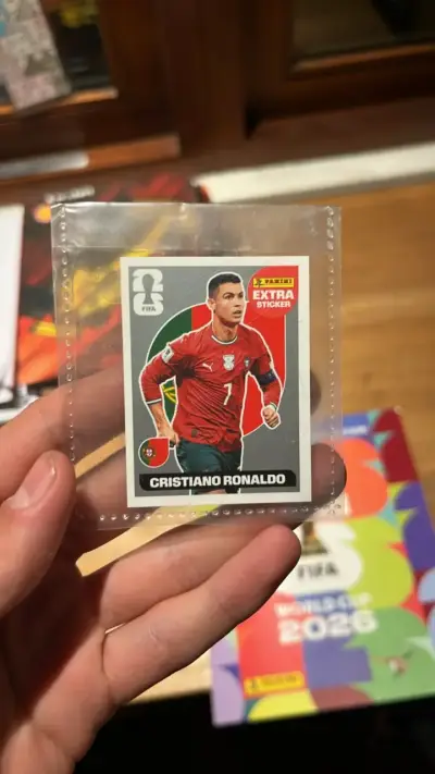 Cristiano Ronaldo extra sticker plata 2026 - miniatura 1