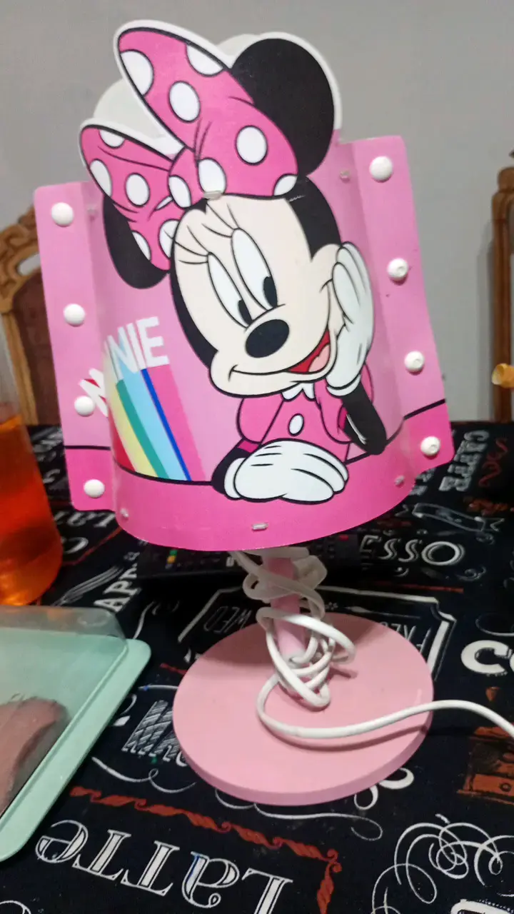 Lámpara infantil Minnie Mouse rosa