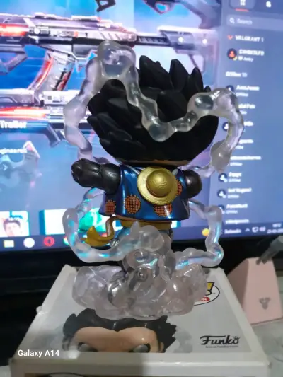 Figura Funko Pop edición especial - miniatura 1