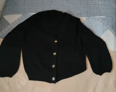Cárdigan negro de punto con botones - miniatura 2
