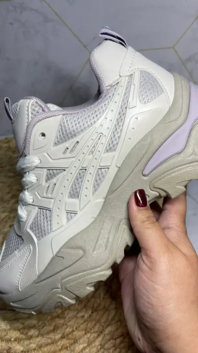 Zapatillas deportivas blancas hueso - miniatura 3