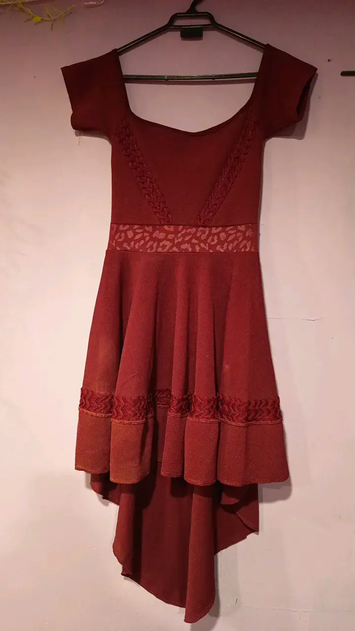 Hermoso Vestido rojo elegante con encaje - 1