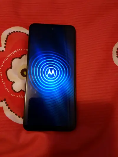 Smartphone Motorola en buen estado - miniatura 1