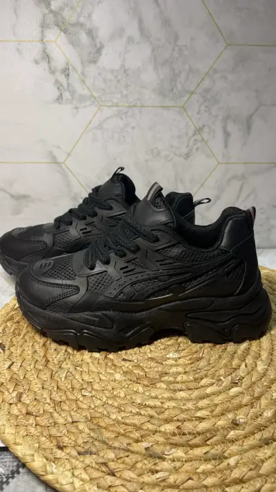 Zapatillas deportivas negras unisex - miniatura 2
