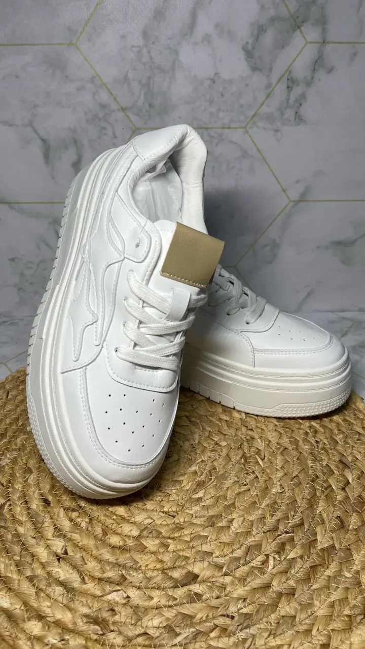 Zapatillas deportivas blancas con plataforma - 3
