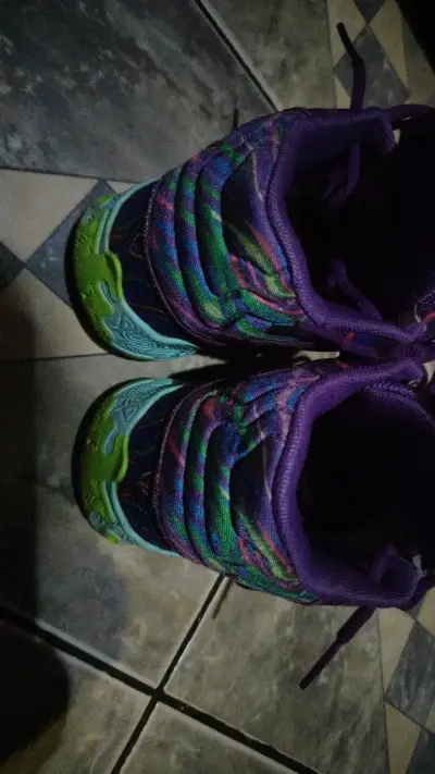 Zapatillas deportivas coloridas - miniatura 5