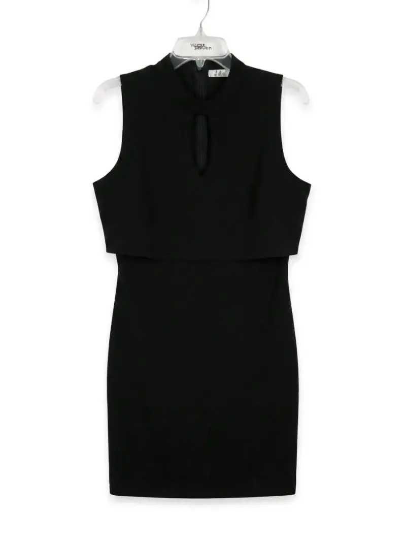 Vestido negro sin mangas elegante - 1
