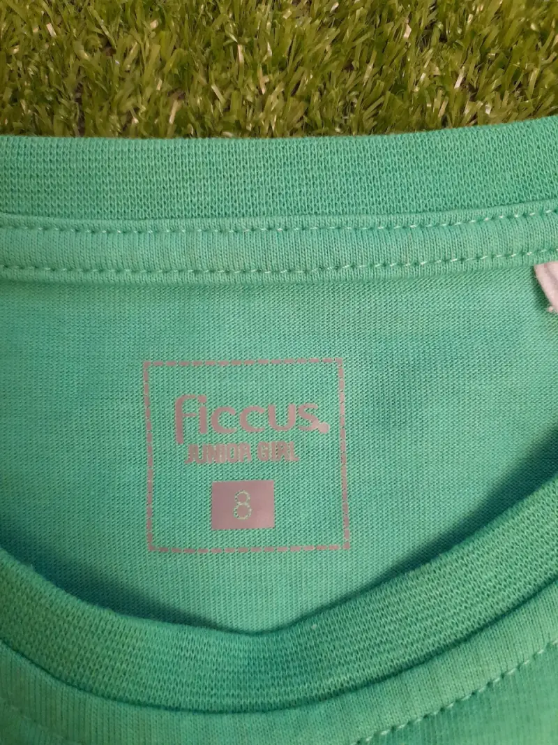 Polera verde con diseño 'Forever in Your Heart' - 3