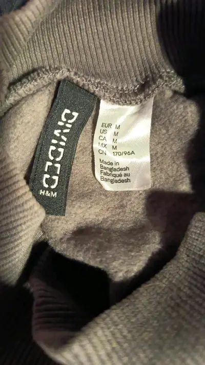 Polerón gris H&M DIVIDED talla M - miniatura 3