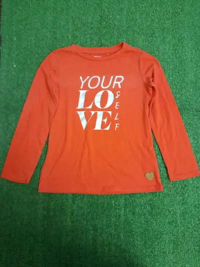 Polera manga larga roja con estampado - miniatura 1