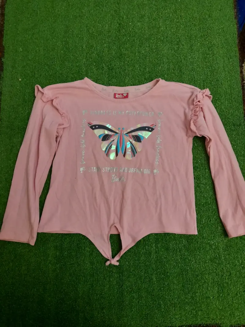 Polera Barbie rosa con mariposa - 1