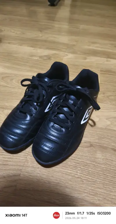 Zapatillas deportivas negras Umbro - miniatura 1
