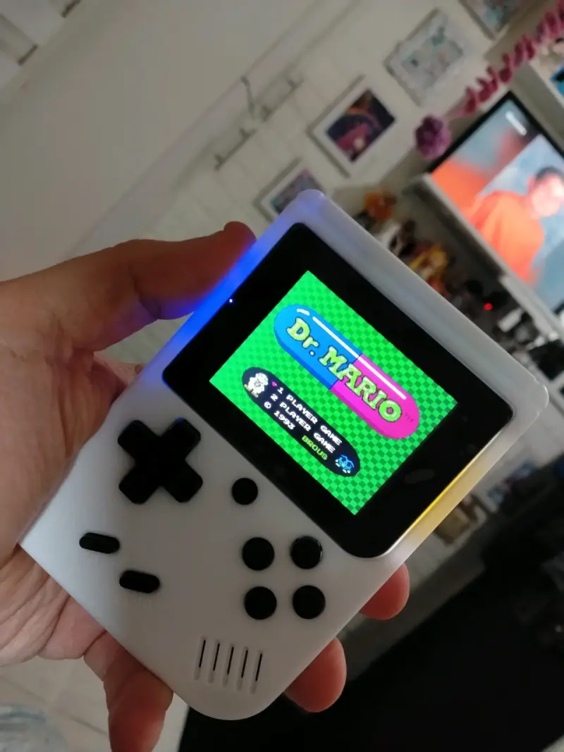 Consola portátil retro con juegos clásicos NES - 2