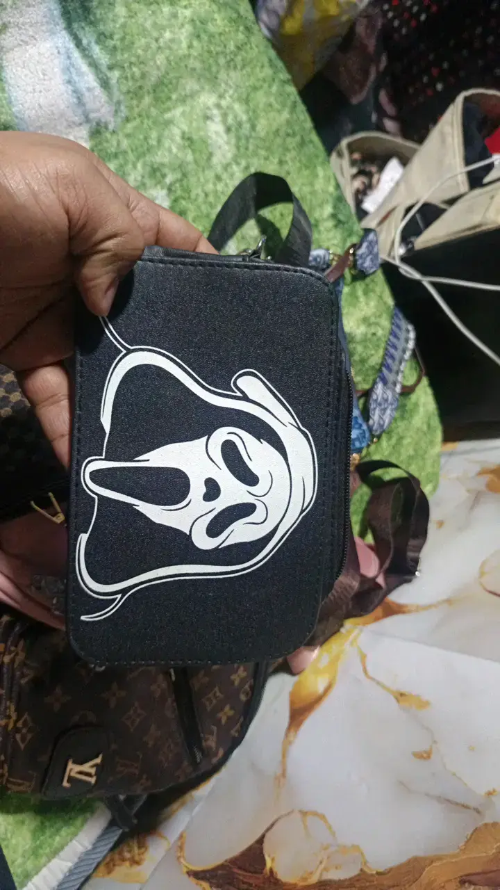 Set de carteras y bolsos variados 2milc/d - 6