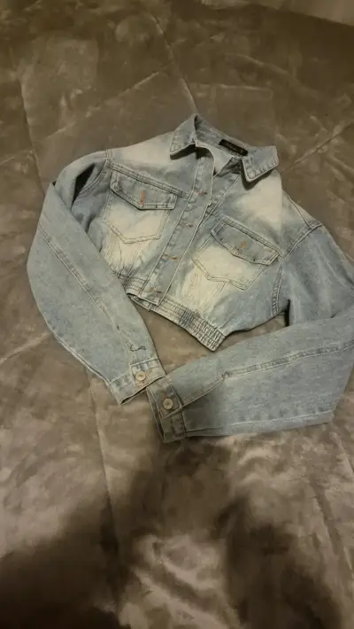 Chaqueta corta de mezclilla azul claro - miniatura 1