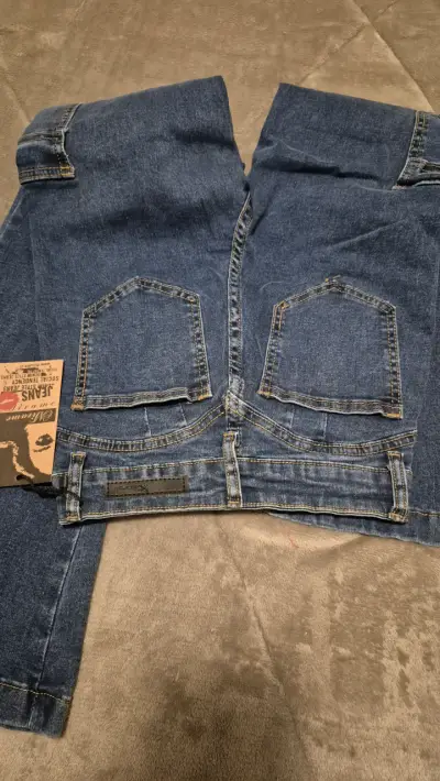Jeans de mezclilla azul para dama talla 36 - miniatura 1