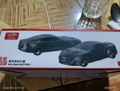 Parlante inalámbrico TaSbeL en forma de auto - miniatura 1