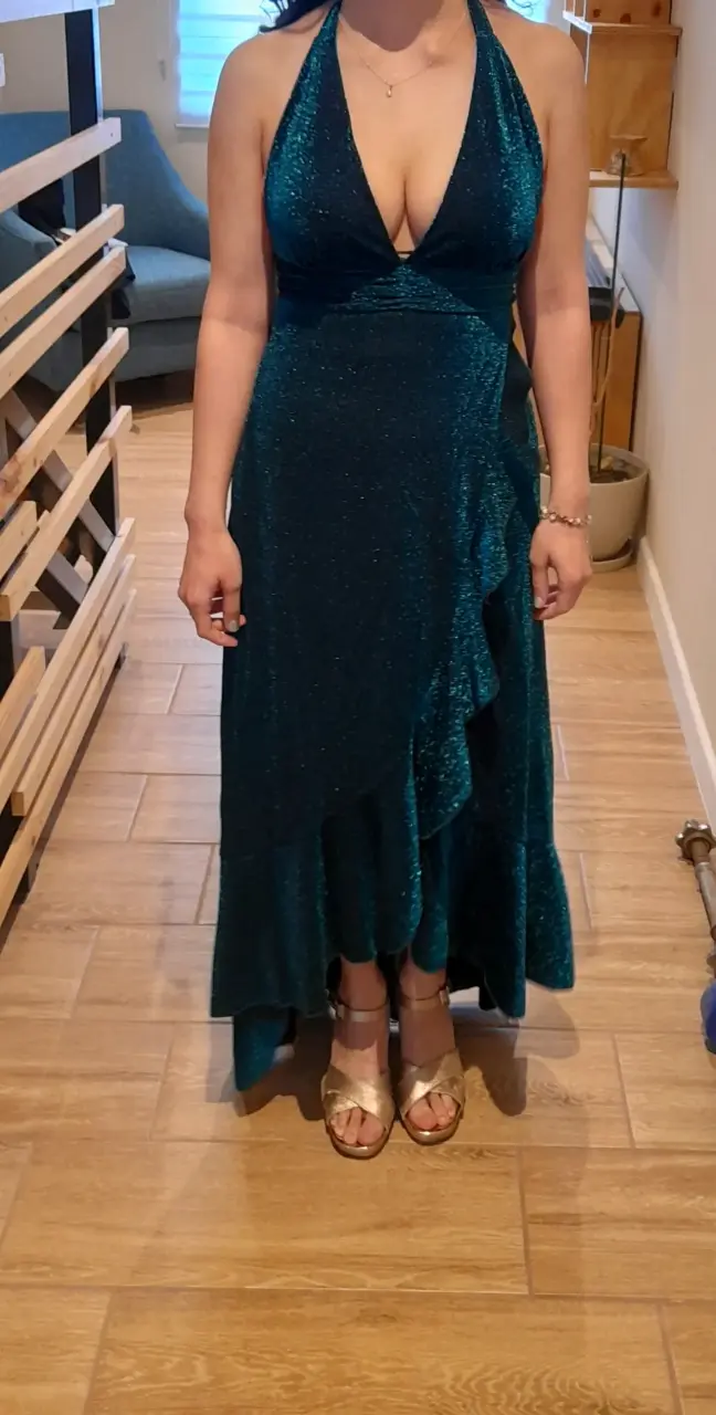 Vestido de fiesta azul con escote halter - 1