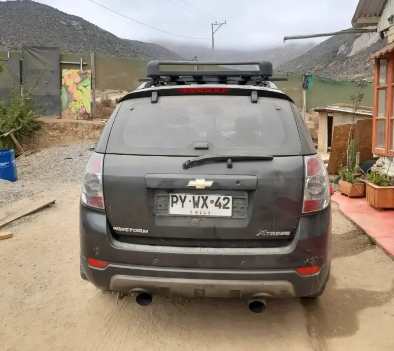 Chevrolet Captiva SUV en buen estado - 3