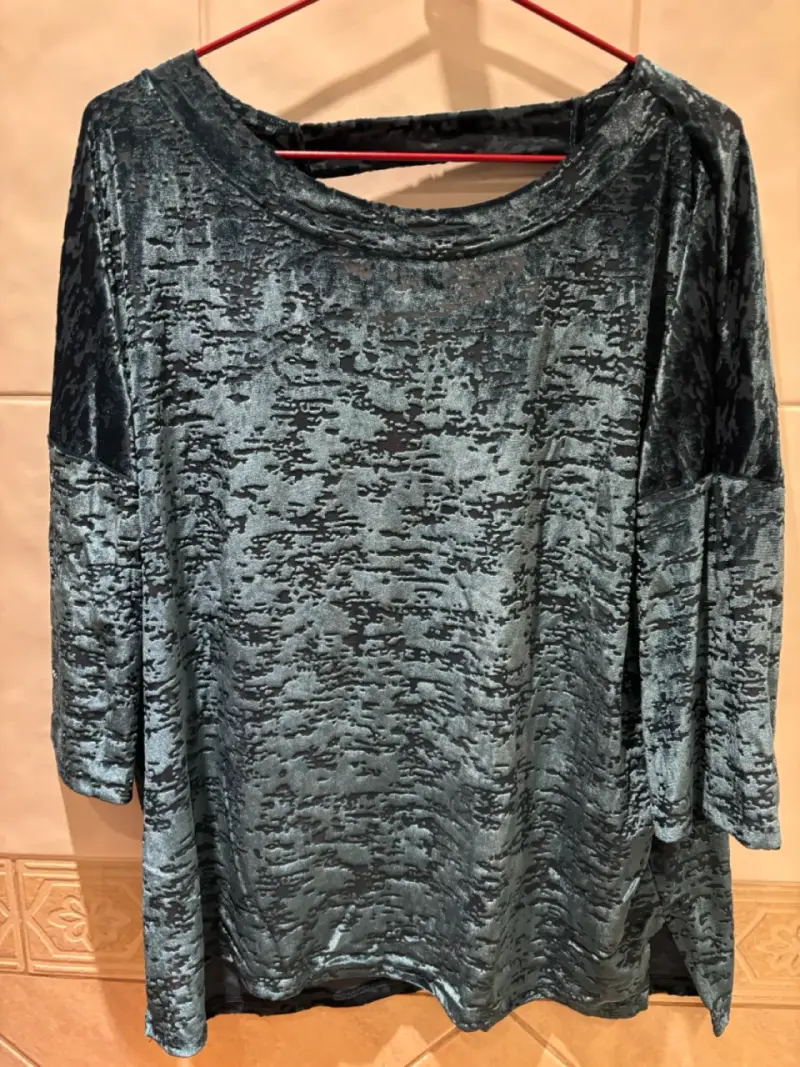 Blusa de terciopelo gris verdoso oscuro - 1