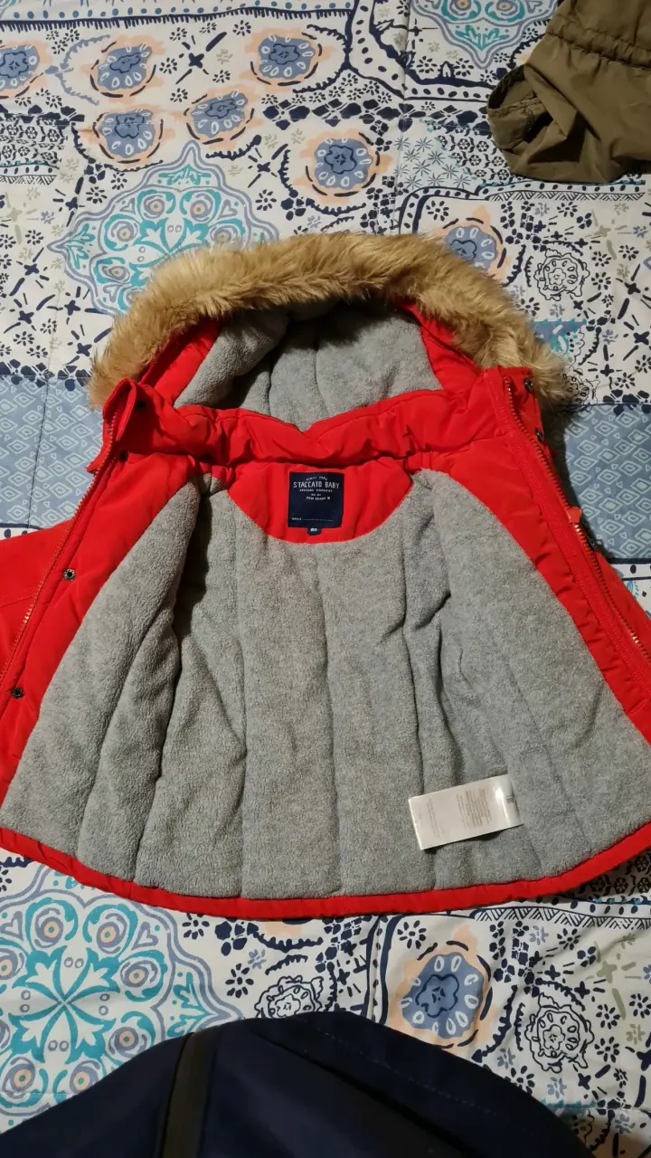 Chaqueta roja para niño con capucha de piel - 3