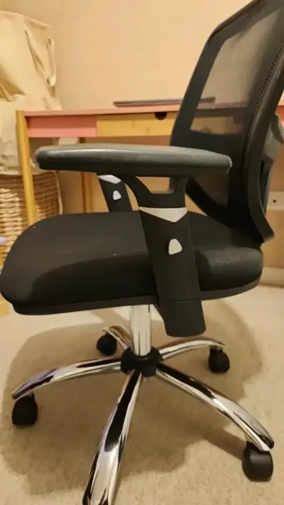 Silla de oficina ergonómica negra - miniatura 2