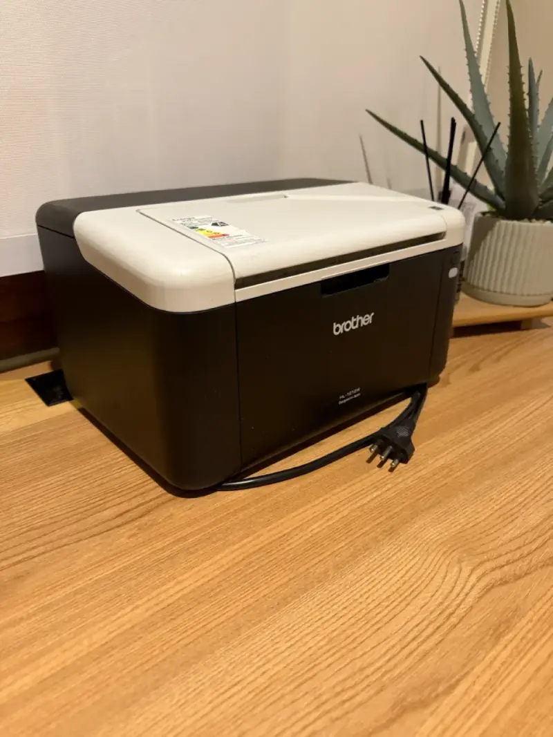 Impresora láser Brother HL-1212W compacta - 2