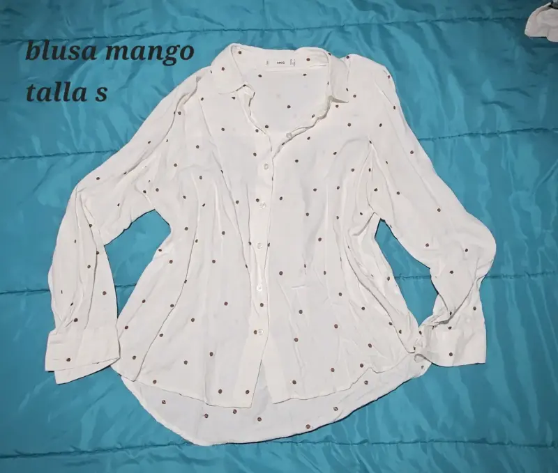 Blusa blanca mango con estampado de corazones - 2