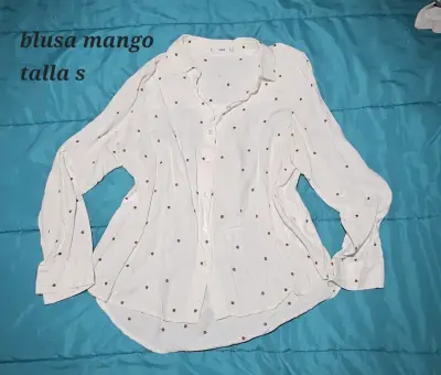Blusa blanca mango con estampado de corazones - miniatura 2