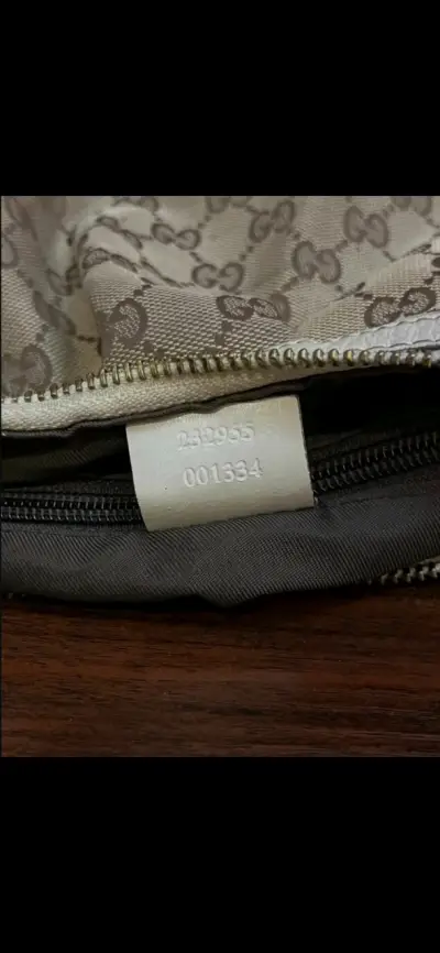 Bolso Gucci monograma beige elegante - miniatura 3