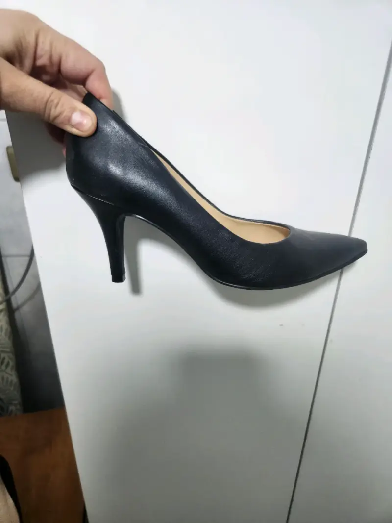 Zapatos de tacón negro elegante - 1