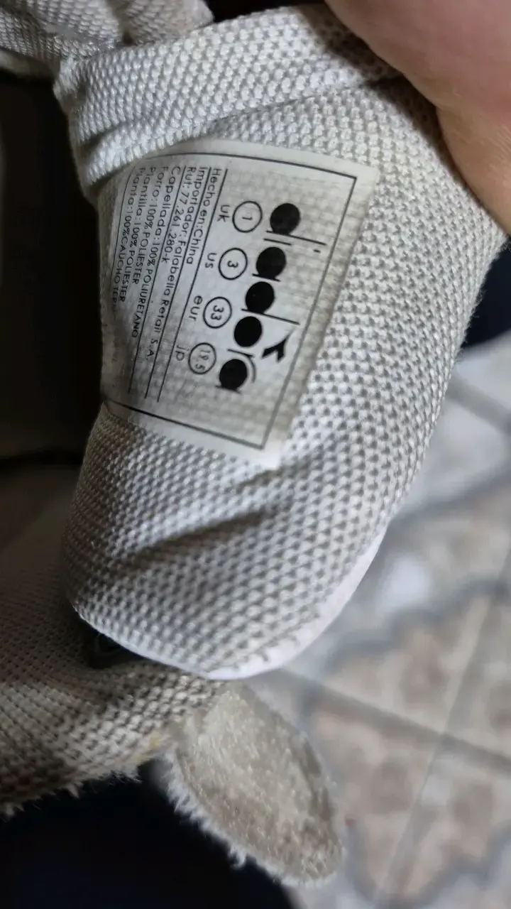Zapatillas blancas con velcro para niños - 4