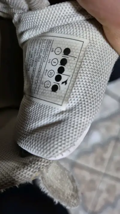 Zapatillas blancas con velcro para niños - miniatura 4