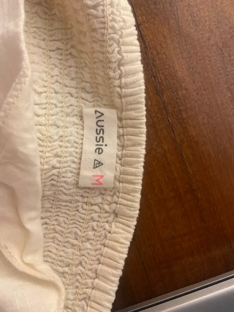 Polera de tirantes color beige - 4