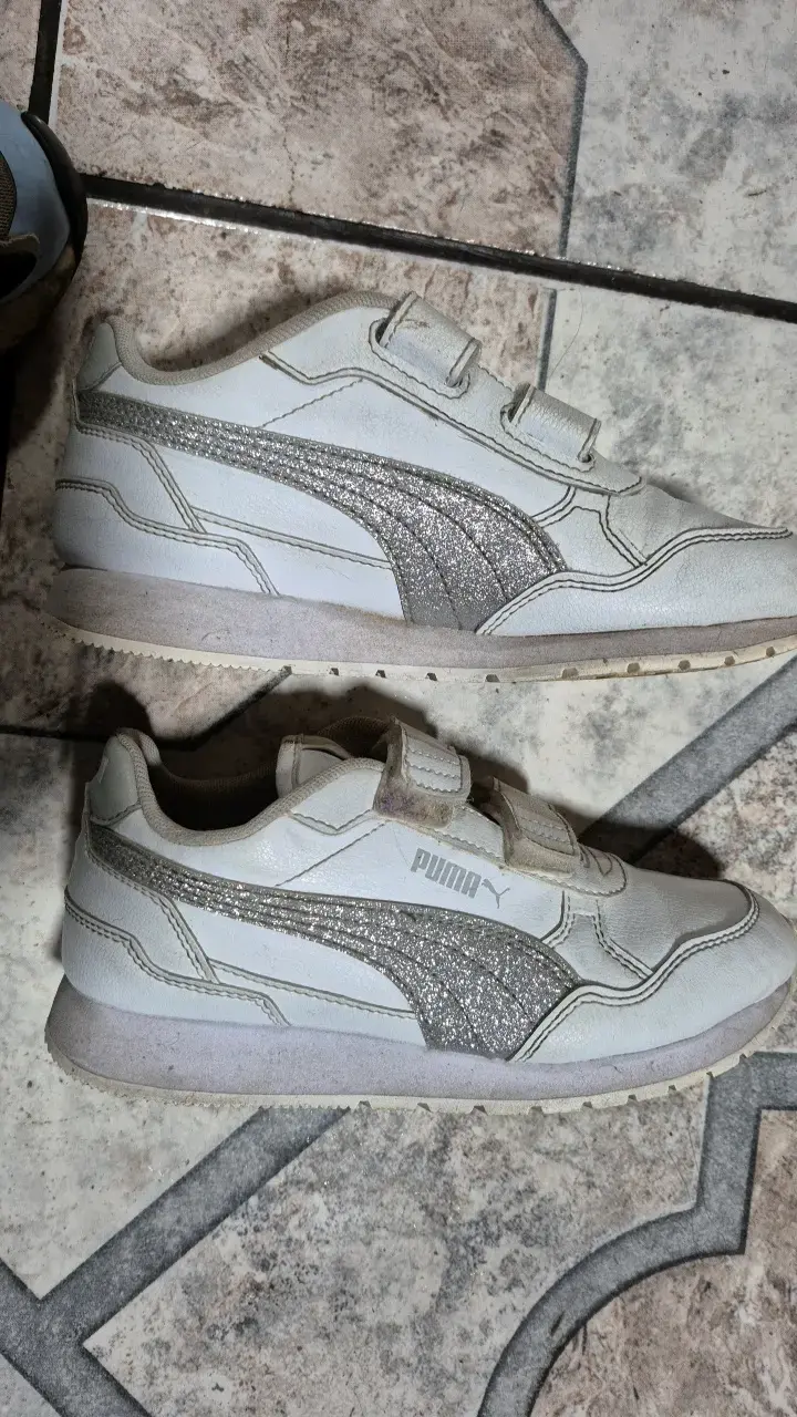 Zapatillas Puma blancas con brillo - 1